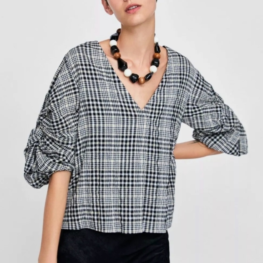 Zara Blogger Plaid Scrunched Sleeve V-Neck Blouse Sz S